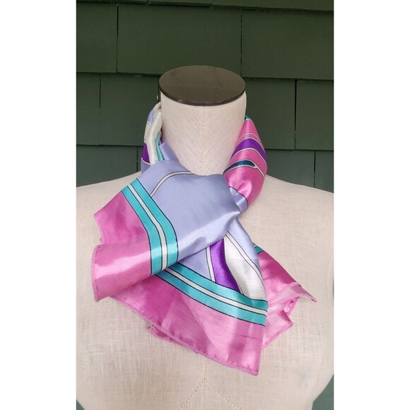 Unknown Brand Womens Ivory Pink Purple Floral Print Square Silk Scarf 34 X 34 - Picture 5 of 7